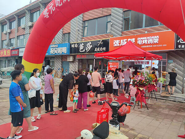 熱辣盛夏，張成榮電烤雞架旺季強勢來襲