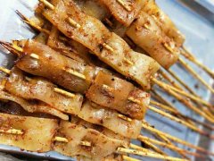 張成榮電烤雞架美食新發(fā)現(xiàn)——電烤豬皮，你見過(guò)嗎？